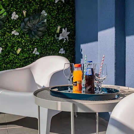 Apartment Seaanne - Apartament La Mare In Centrul Statiunii mamaia