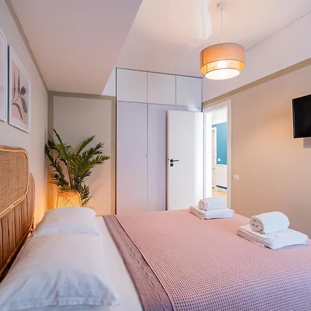 Seaanne - La Mare In Centrul Statiunii mamaia Mamaia