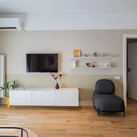 Seaanne - Apartament La Mare In Centrul Statiunii mamaia