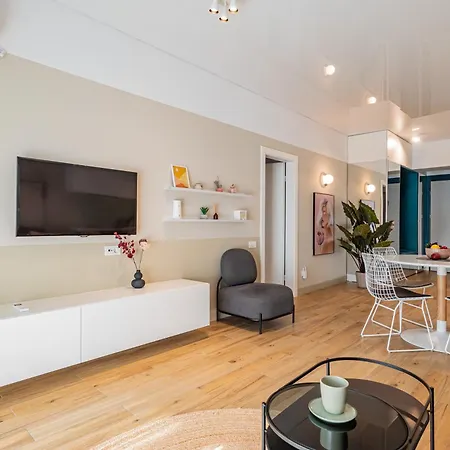 Apartman Seaanne - La Mare In Centrul Statiunii mamaia