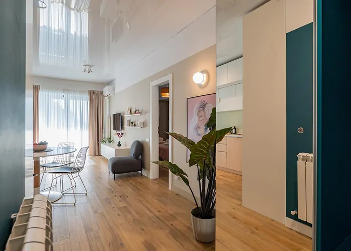 Seaanne - La Mare In Centrul Statiunii mamaia * Mamaia