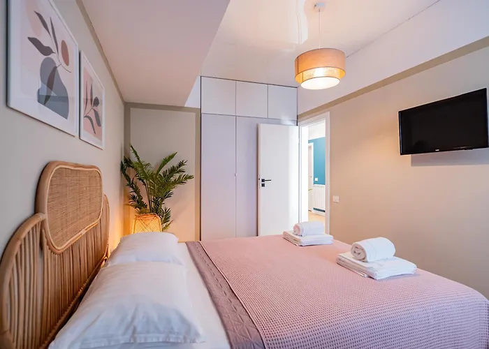 Seaanne - La Mare In Centrul Statiunii mamaia Mamaia